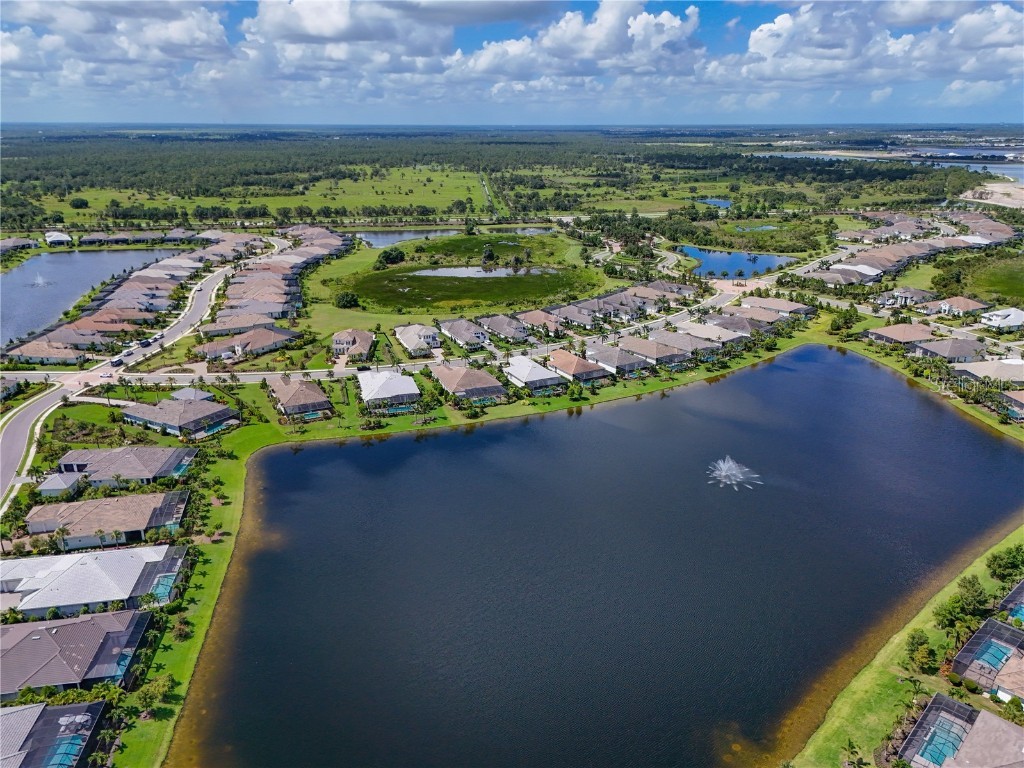 17110 Verona Place Lakewood Ranch FL 34202 A4656247 image46