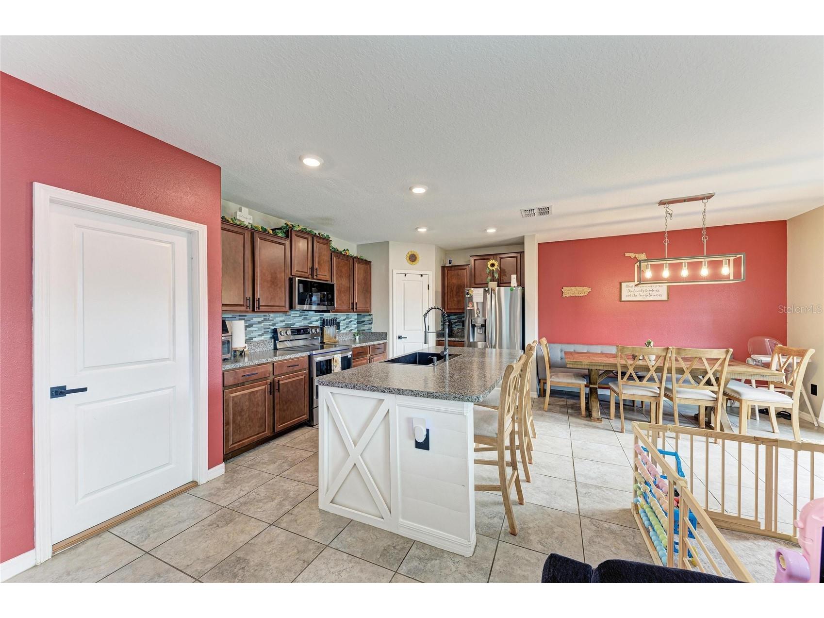 17112 Yellow Pine Street Wimauma FL 33598 A4684737 image16
