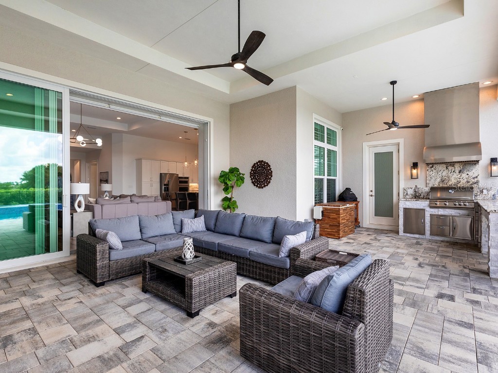 17114 Verona Place Lakewood Ranch FL 34202 A4649045 image39