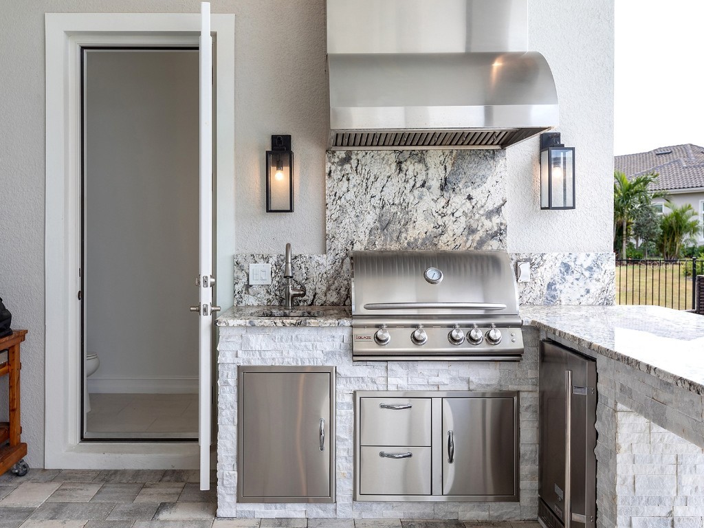 17114 Verona Place Lakewood Ranch FL 34202 A4649045 image40