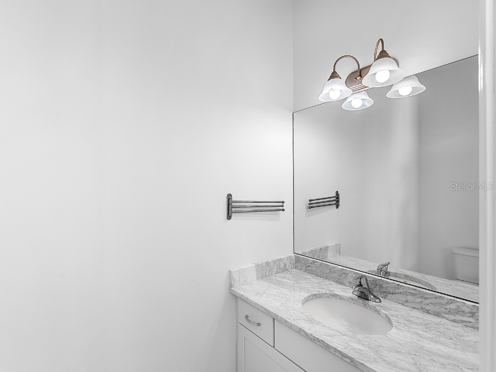 17114 Verona Place Lakewood Ranch FL 34202 A4649045 image44