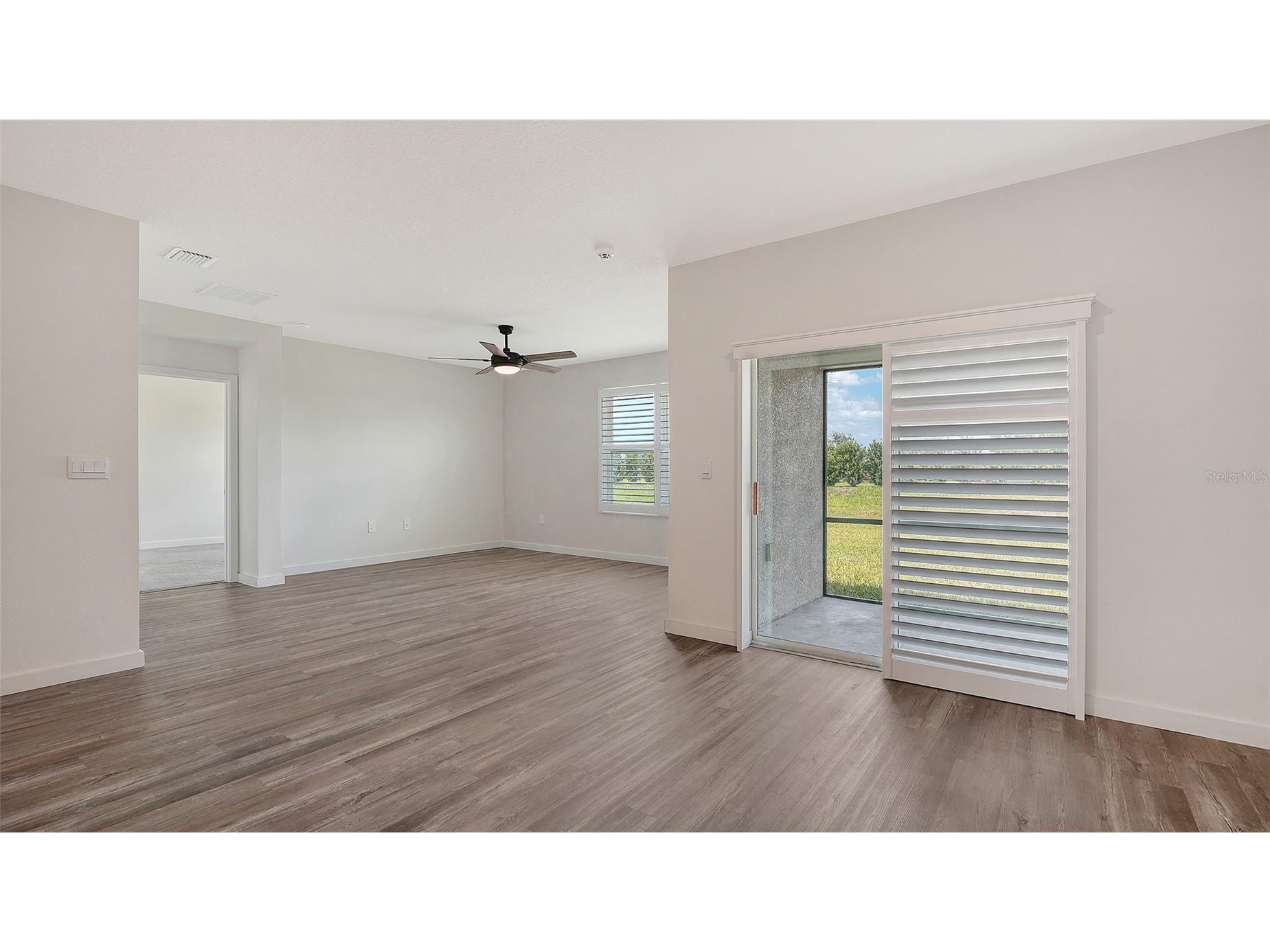17119 Barnwood Place Lakewood Ranch FL 34211 A4680803 image10