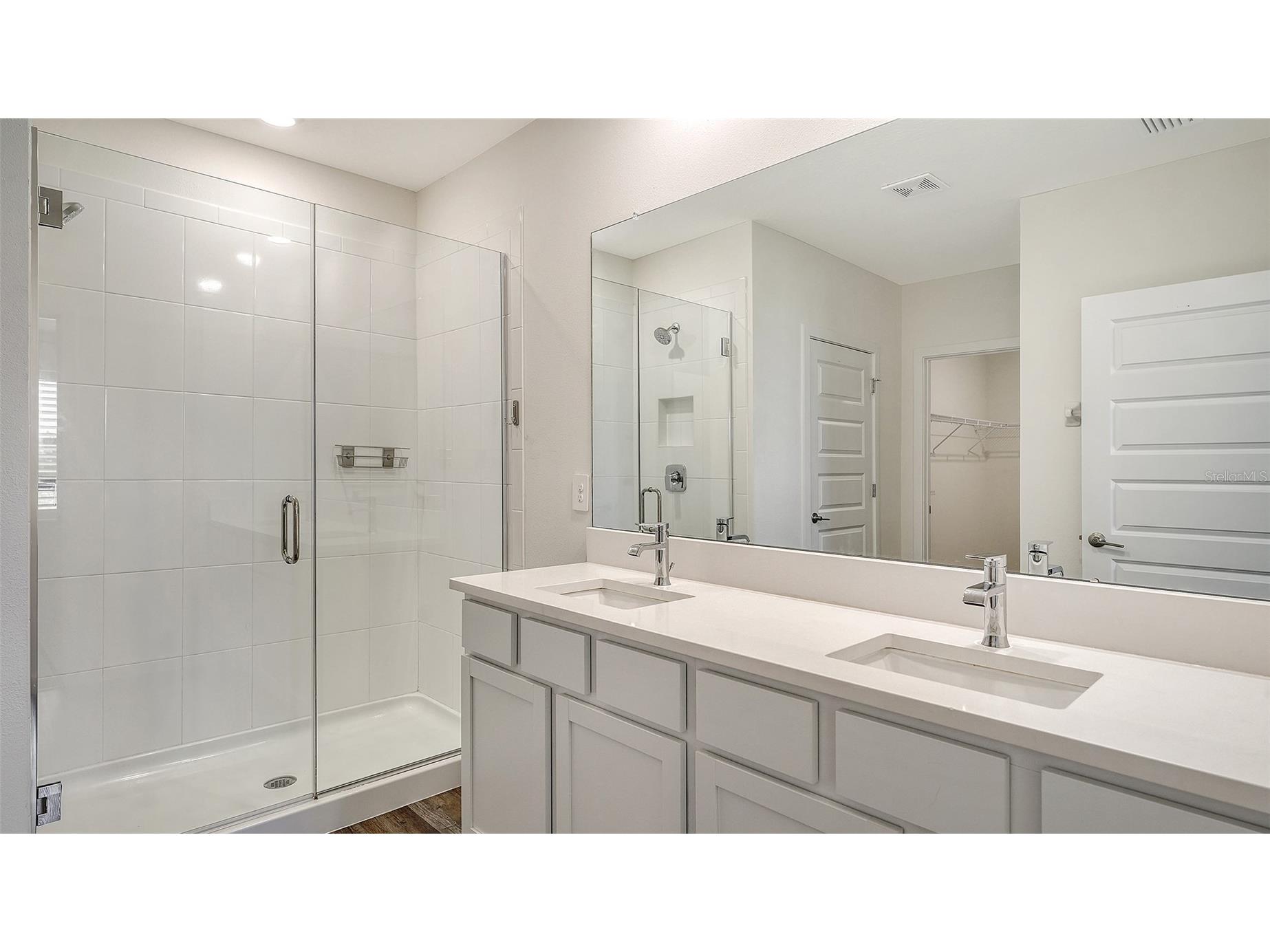 17119 Barnwood Place Lakewood Ranch FL 34211 A4680803 image20