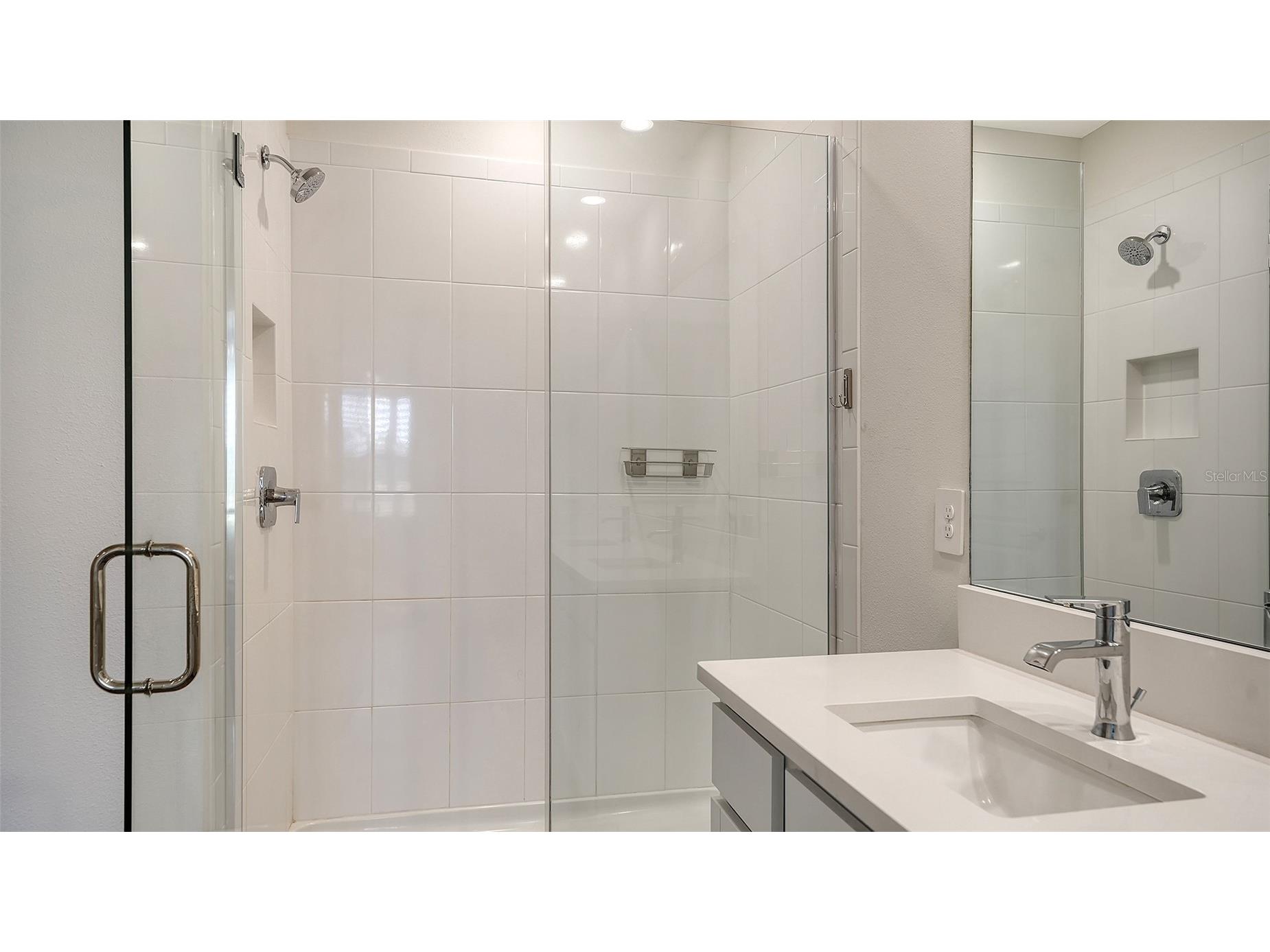 17119 Barnwood Place Lakewood Ranch FL 34211 A4680803 image29