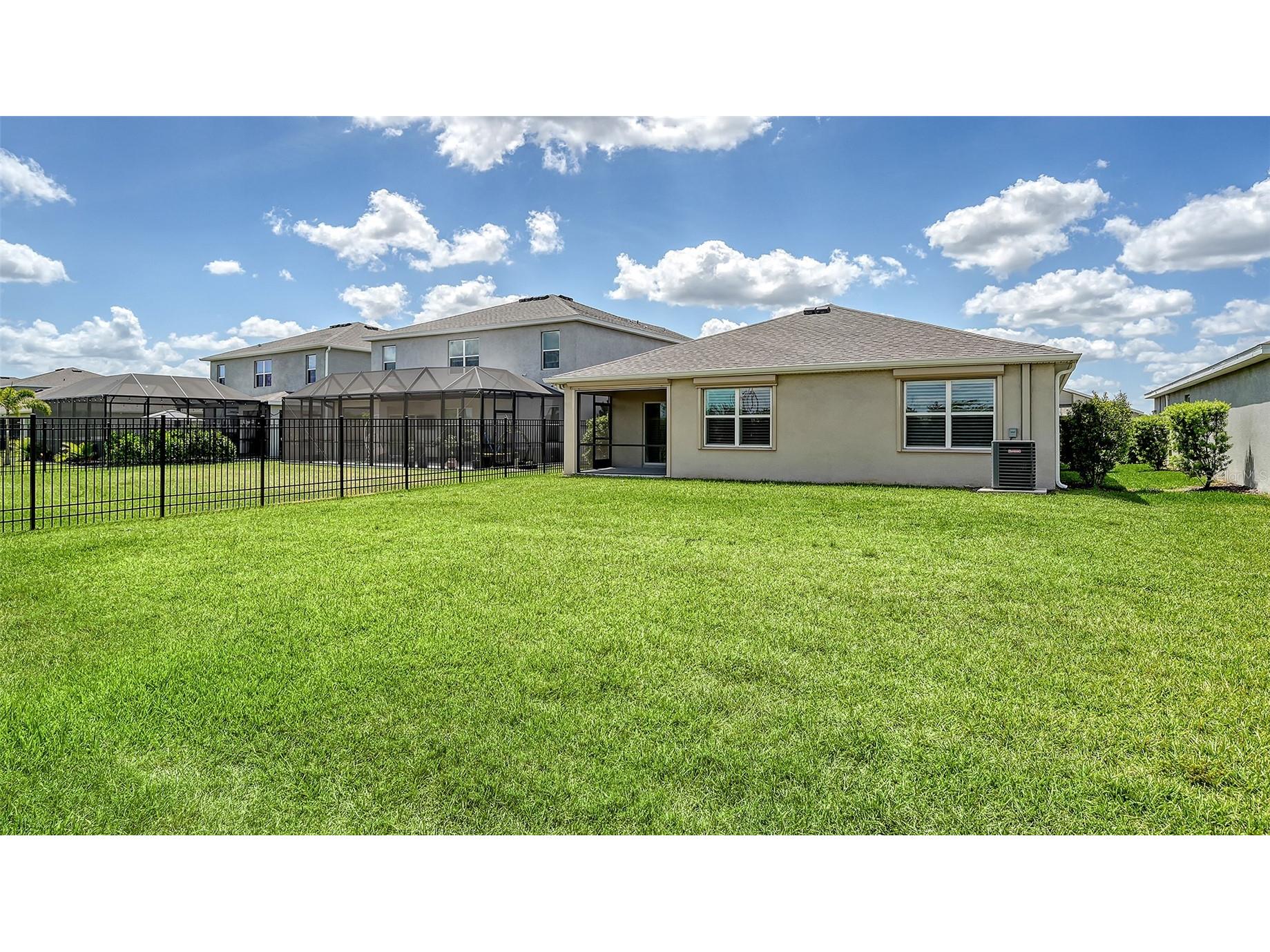 17119 Barnwood Place Lakewood Ranch FL 34211 A4680803 image38