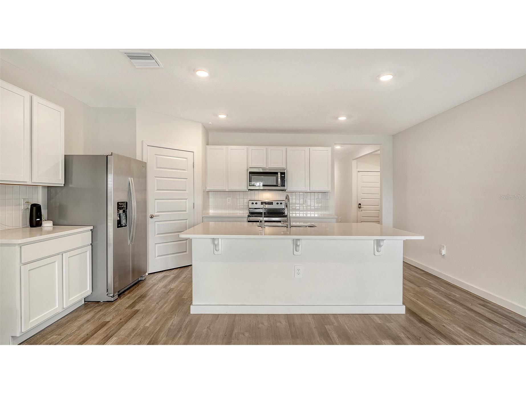 17119 Barnwood Place Lakewood Ranch FL 34211 A4680803 image7