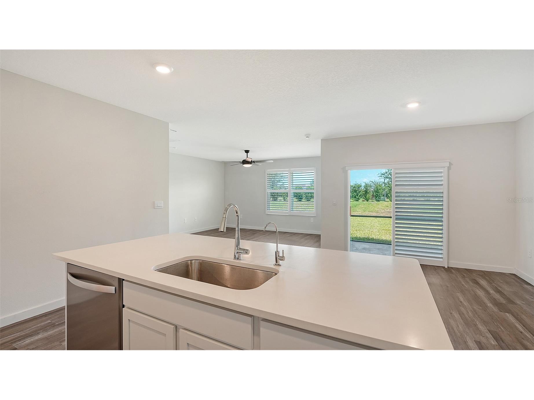 17119 Barnwood Place Lakewood Ranch FL 34211 A4680803 image9