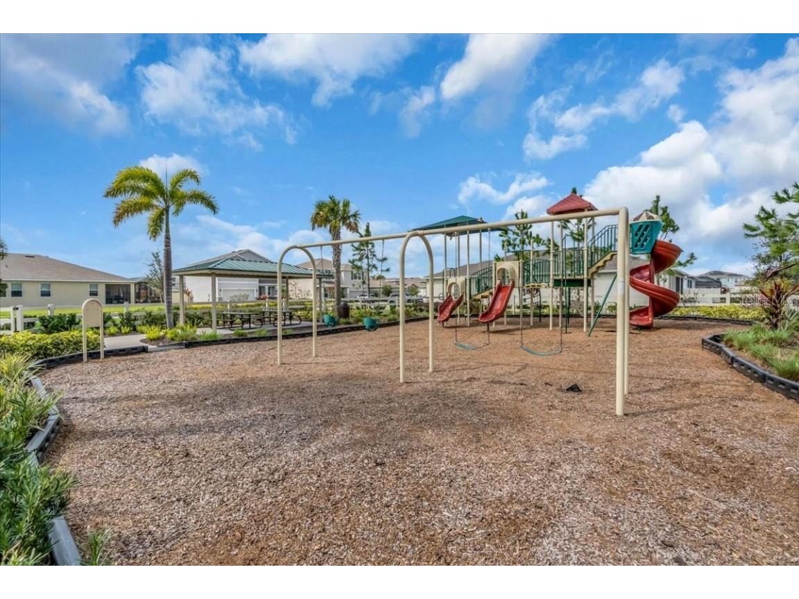 17119 Harvest Moon Way Bradenton FL 34211 A4668239 image32