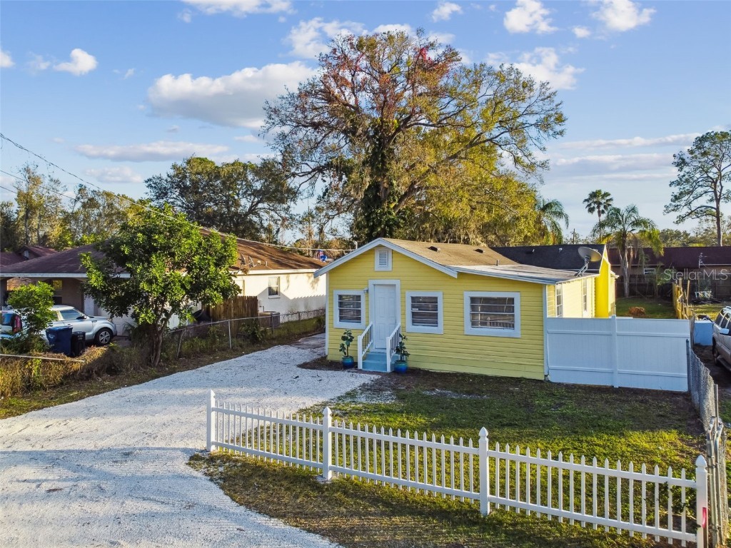 1712 32nd Avenue E Bradenton FL 34208 A4560100 image1