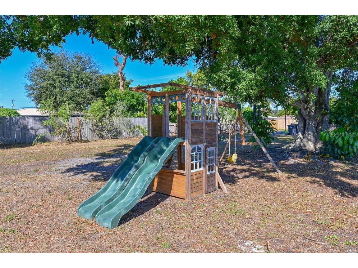 1712 63rd Avenue W Bradenton FL 34207 A4672892 image27