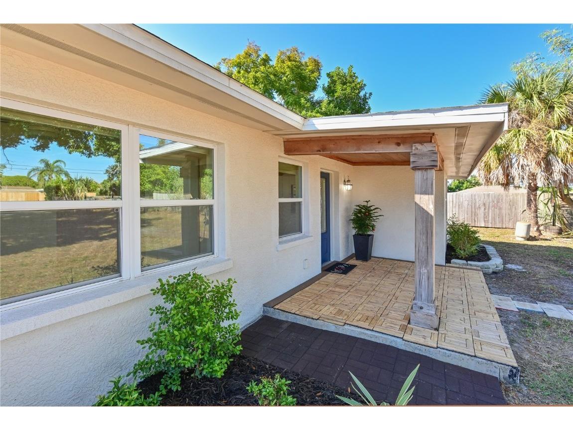 1712 63rd Avenue W Bradenton FL 34207 A4672892 image3