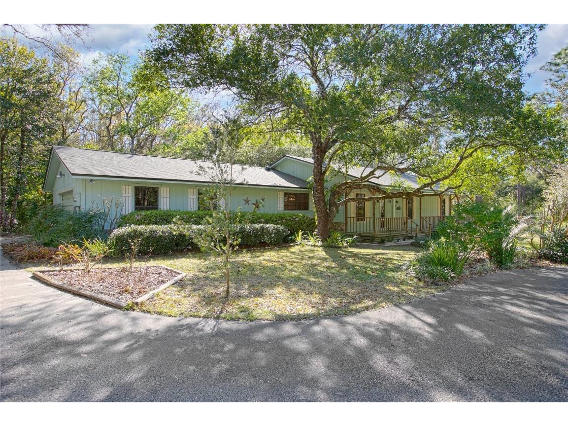 1712 Alanson Drive Deland FL 32724 V4941390 image1