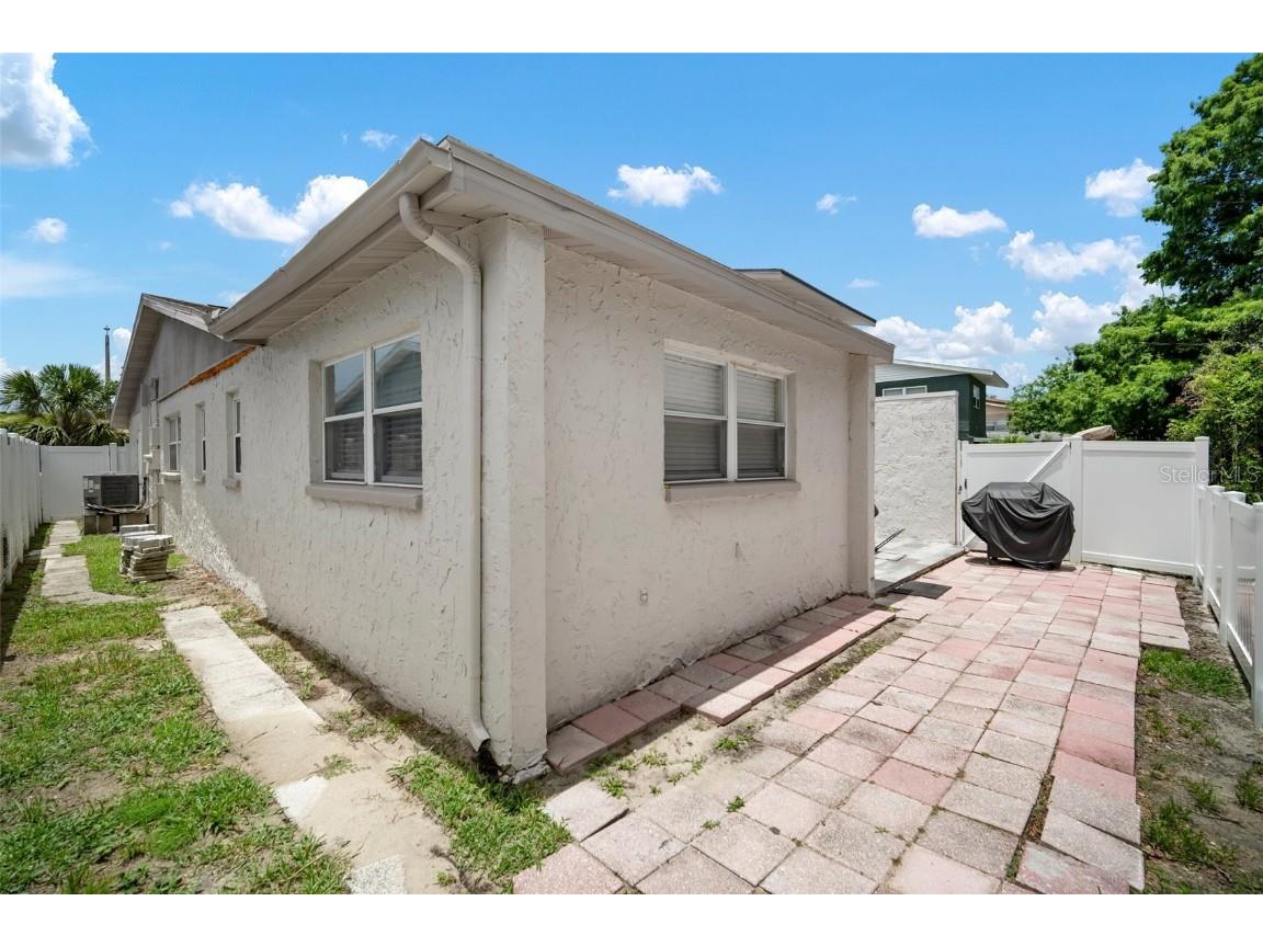 1712 Azalea Court #B Oldsmar FL 34677 TB8401434 image3