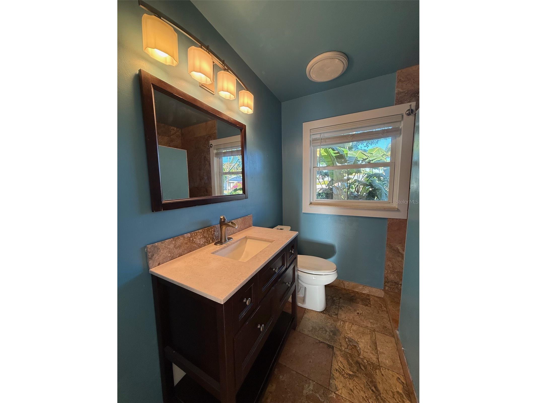 1712 Cheyenne Street Sarasota FL 34231 A4661183 image13