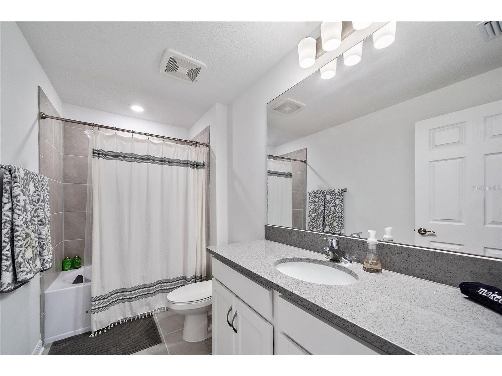 1712 Cleat Lane Sarasota FL 34240 A4693290 image19