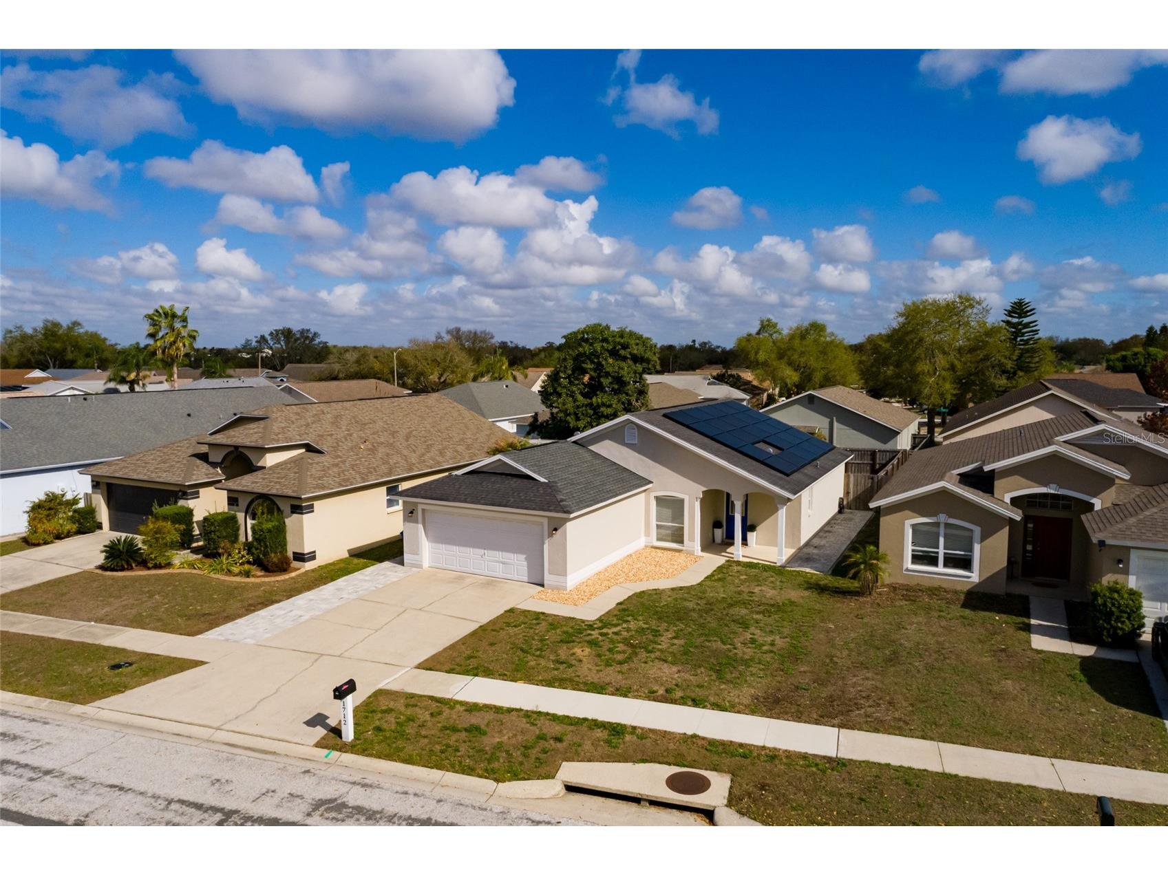1712 Erin Brooke Drive Valrico FL 33594 TB8476481 image1