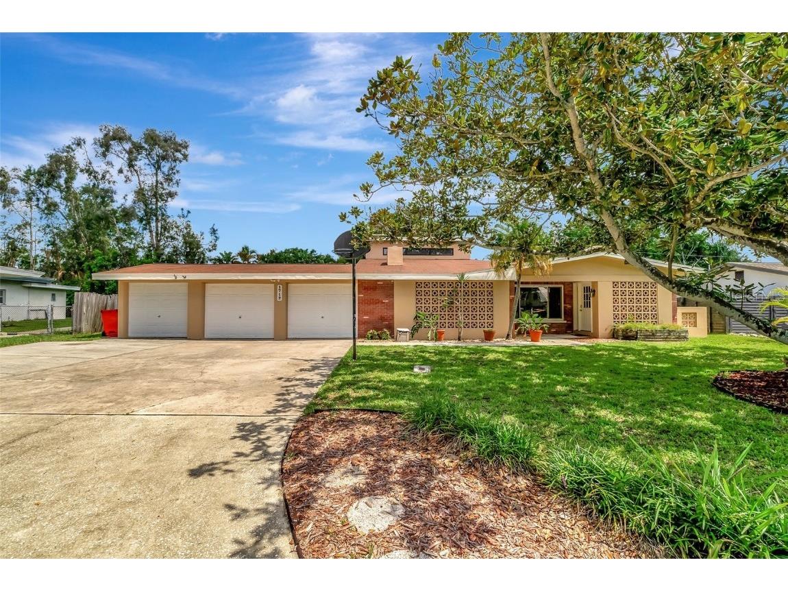 1712 Faulds Road N Clearwater FL 33756 U8250031 image1