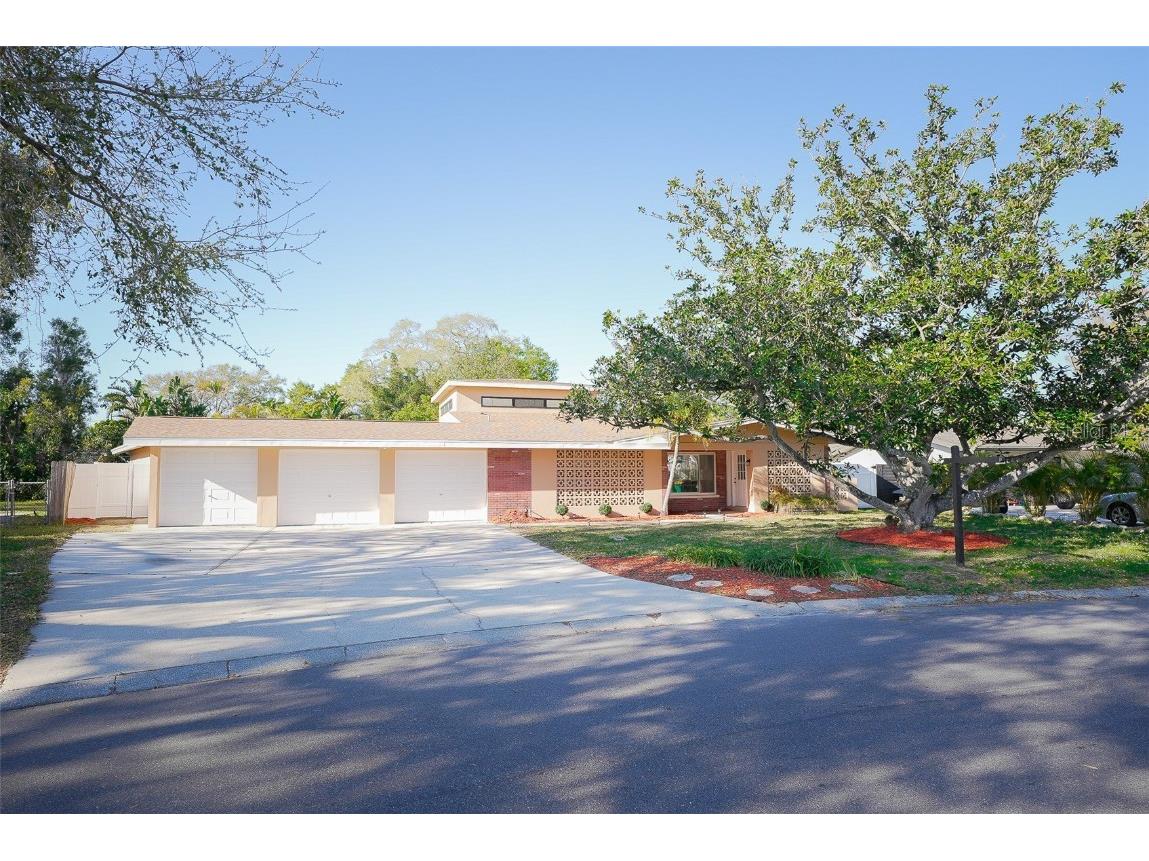 1712 Faulds Road N Clearwater FL 33756 TB8361643 image1