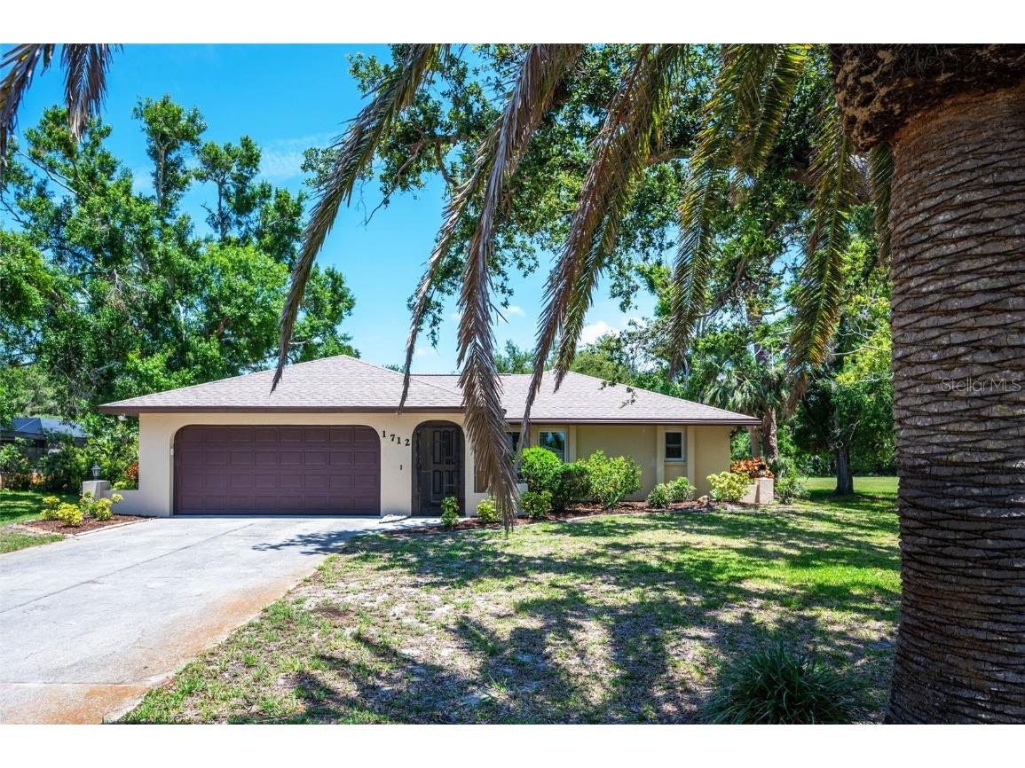 1712 Fessler Street Englewood FL 34223 D6142390 image1
