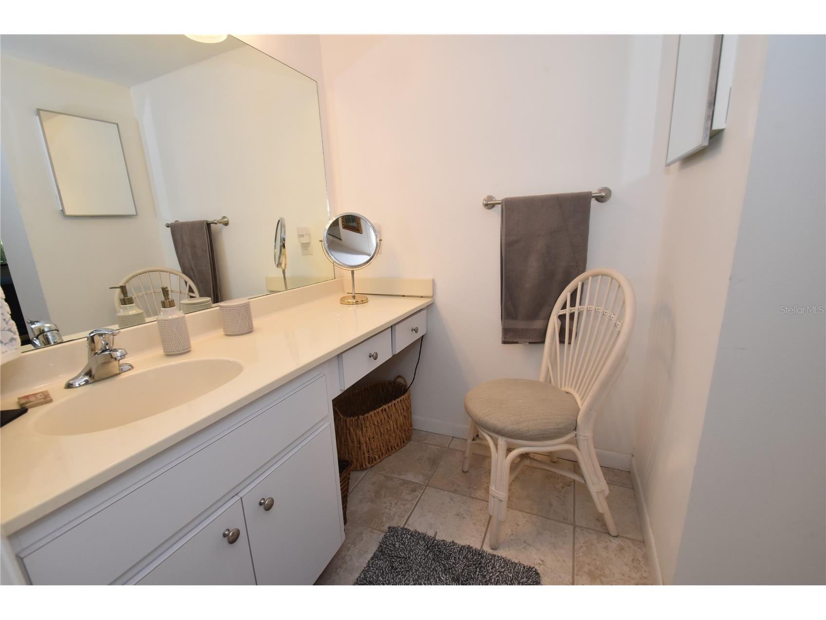 1712 Glenhouse Drive #GL417 Sarasota FL 34231 A4698125 image15