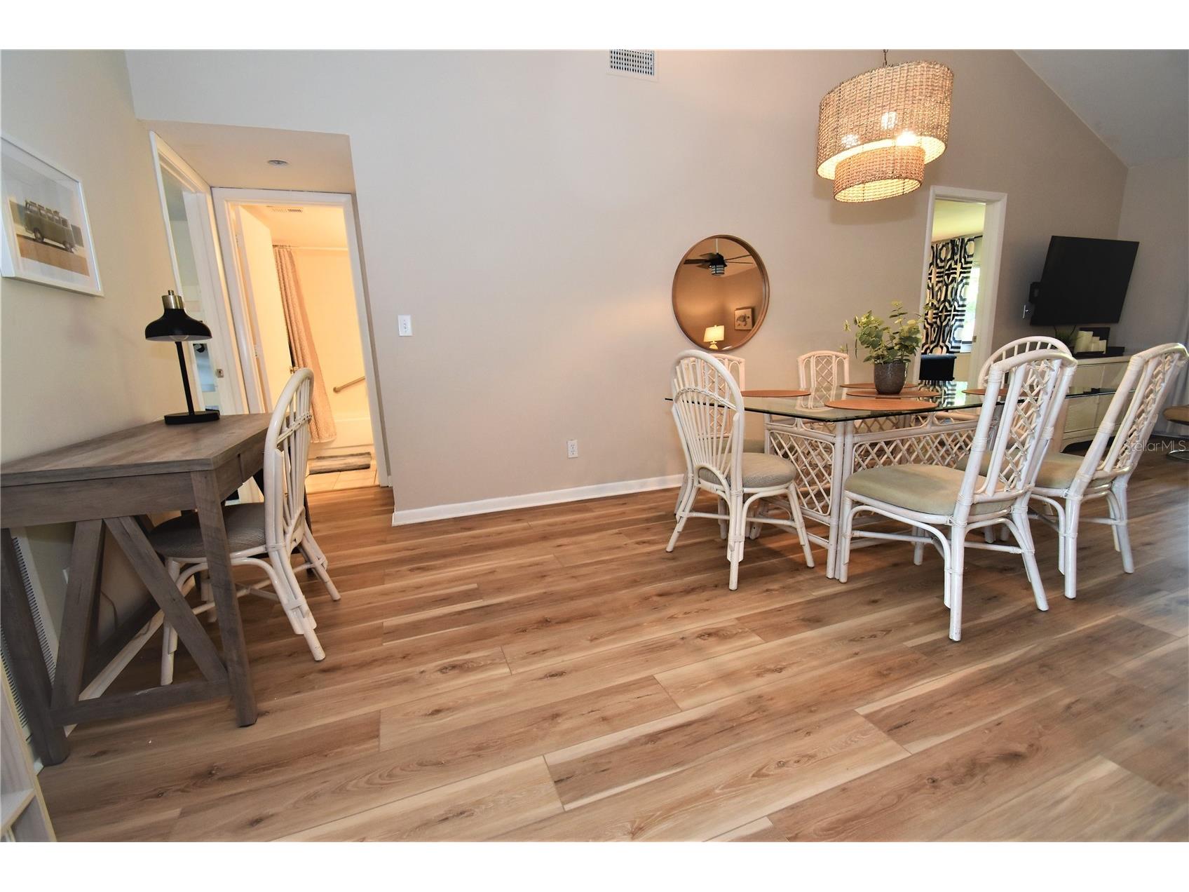 1712 Glenhouse Drive #GL417 Sarasota FL 34231 A4698125 image4