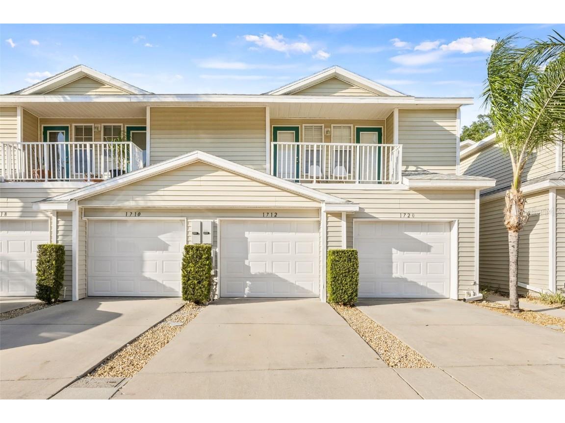 1712 Hammocks Avenue Lutz FL 33549 W7864128 image1