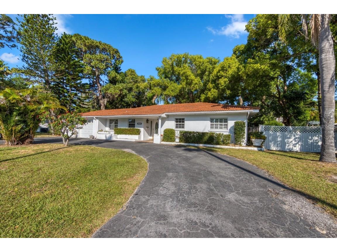 1712 Indian Rocks Road Belleair FL 33756 U8241523 image1