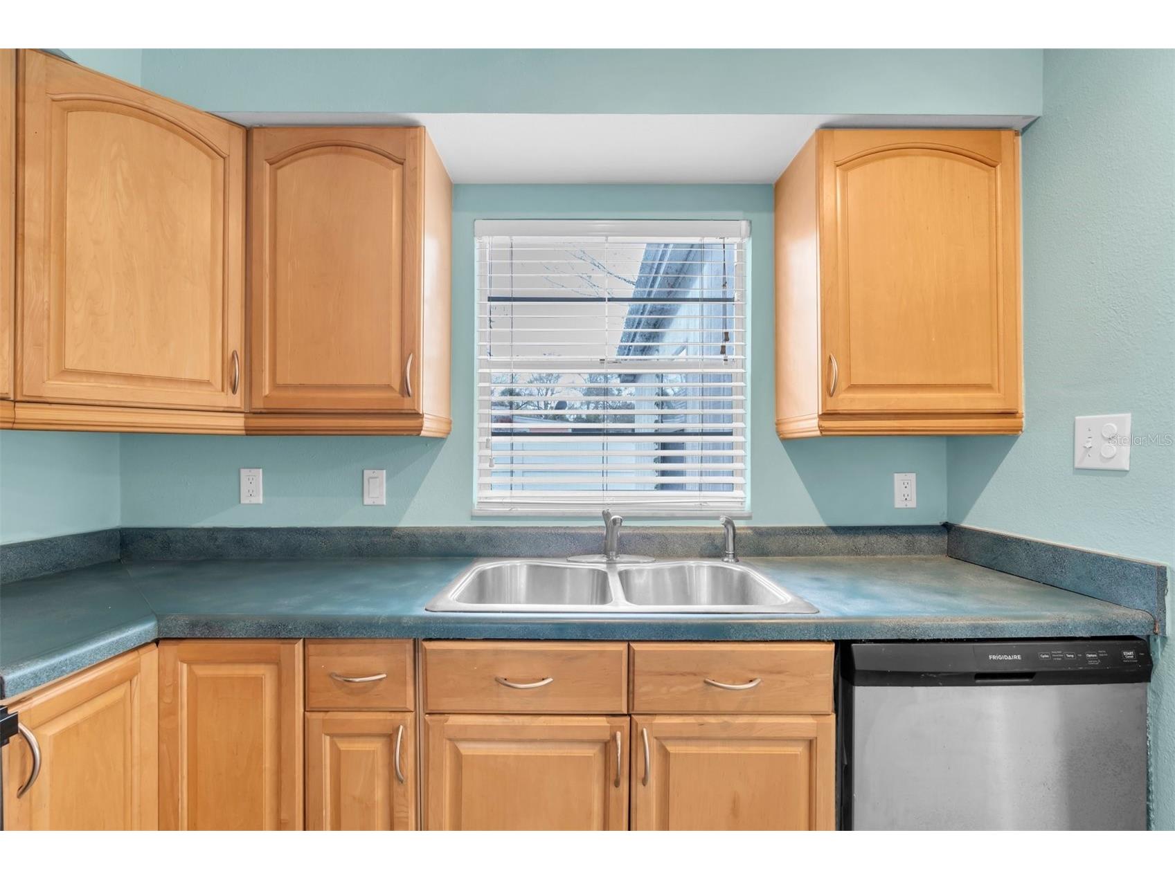 1712 N Club Court Tampa FL 33612 TB8474939 image12