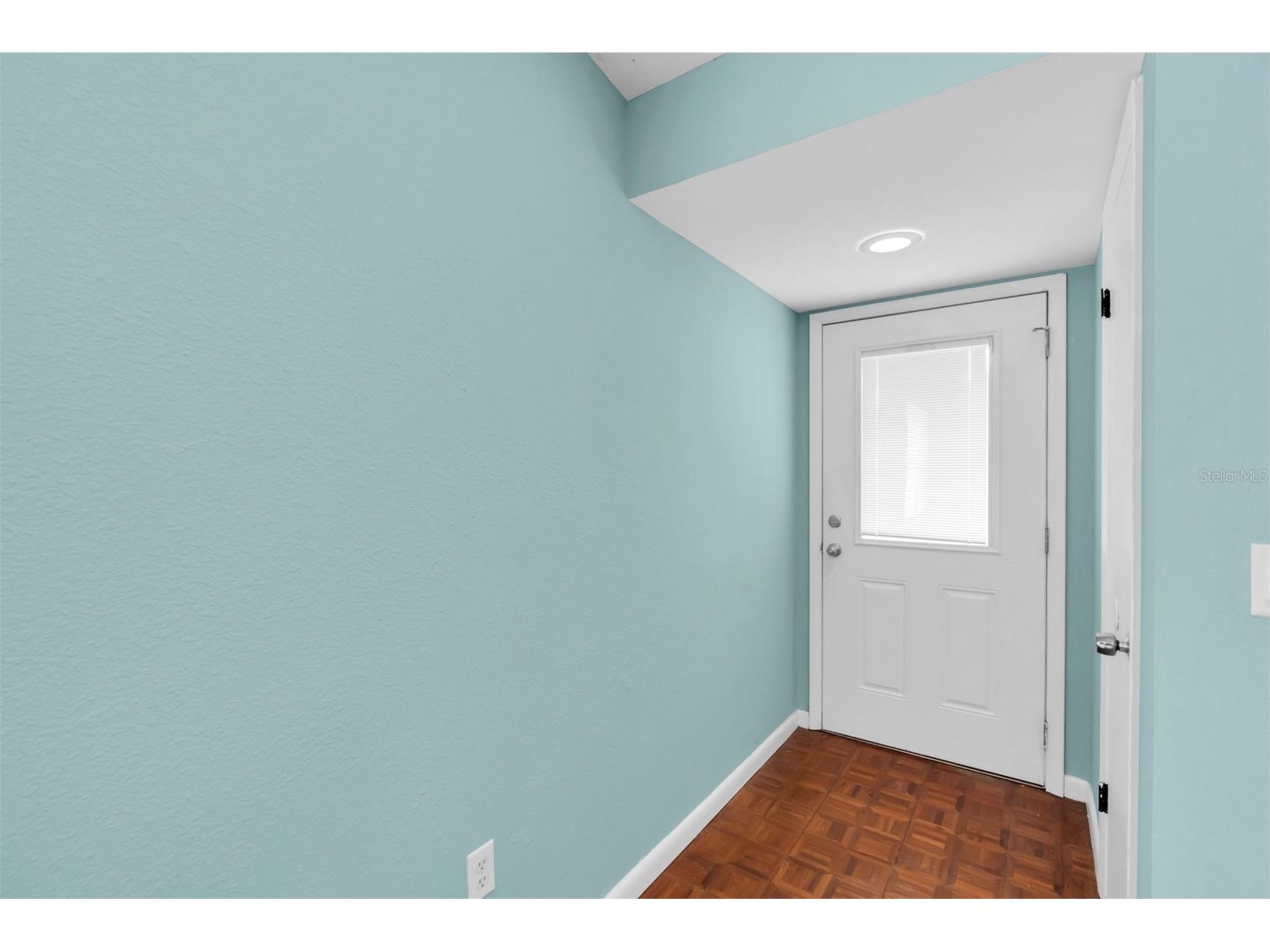 1712 N Club Court Tampa FL 33612 TB8474939 image6