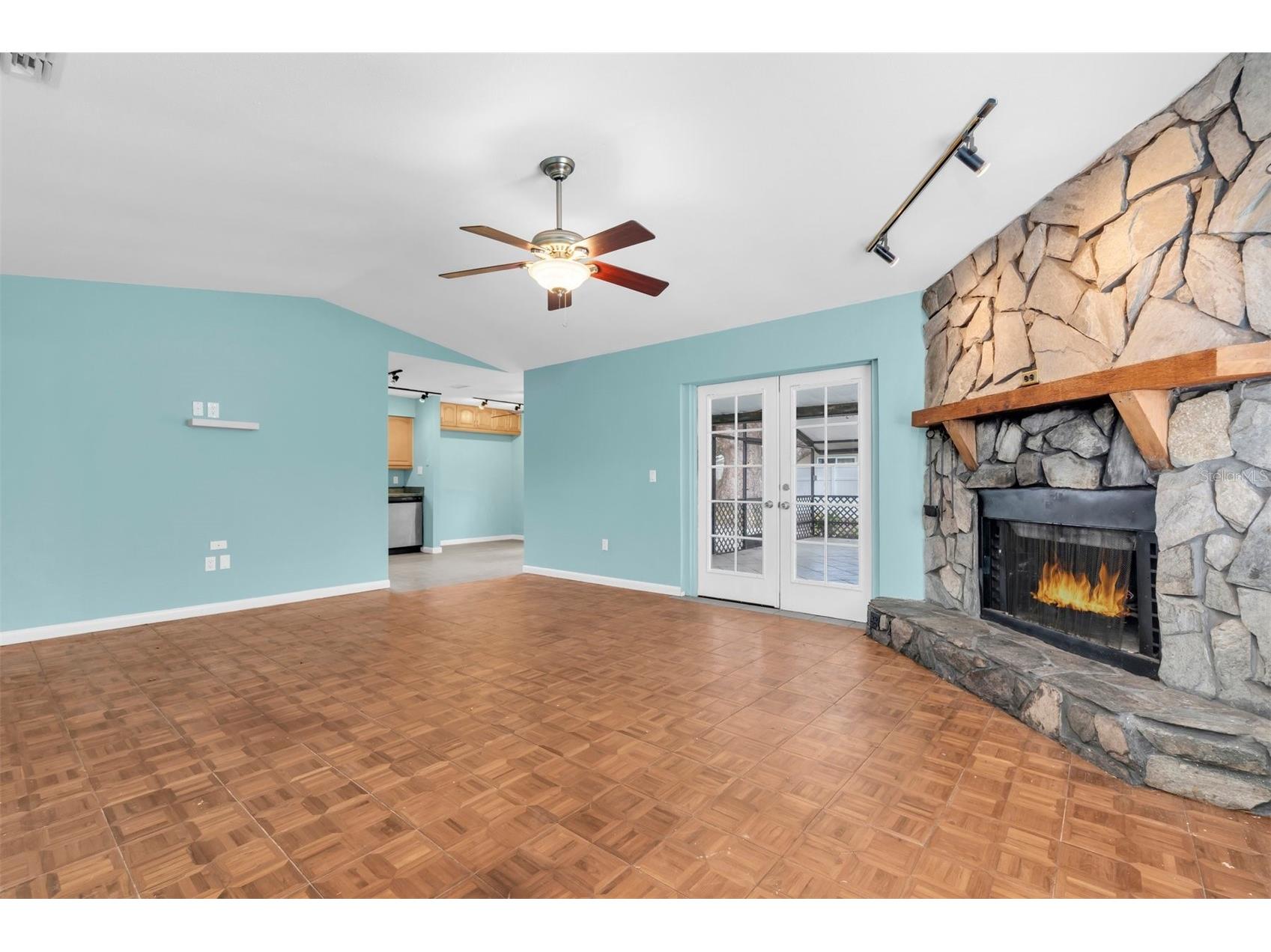 1712 N Club Court Tampa FL 33612 TB8474939 image9