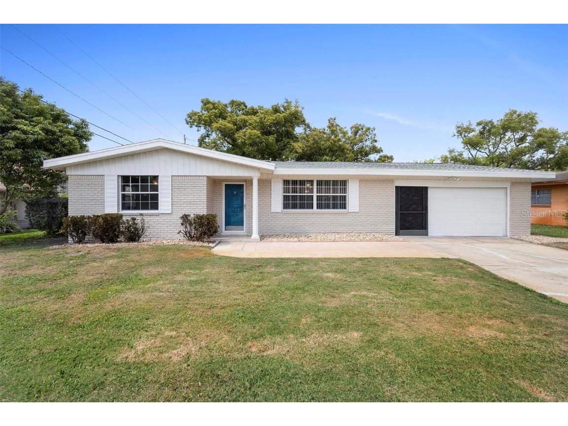 1712 N Eden Circle Titusville FL 32796 V4936226 image1