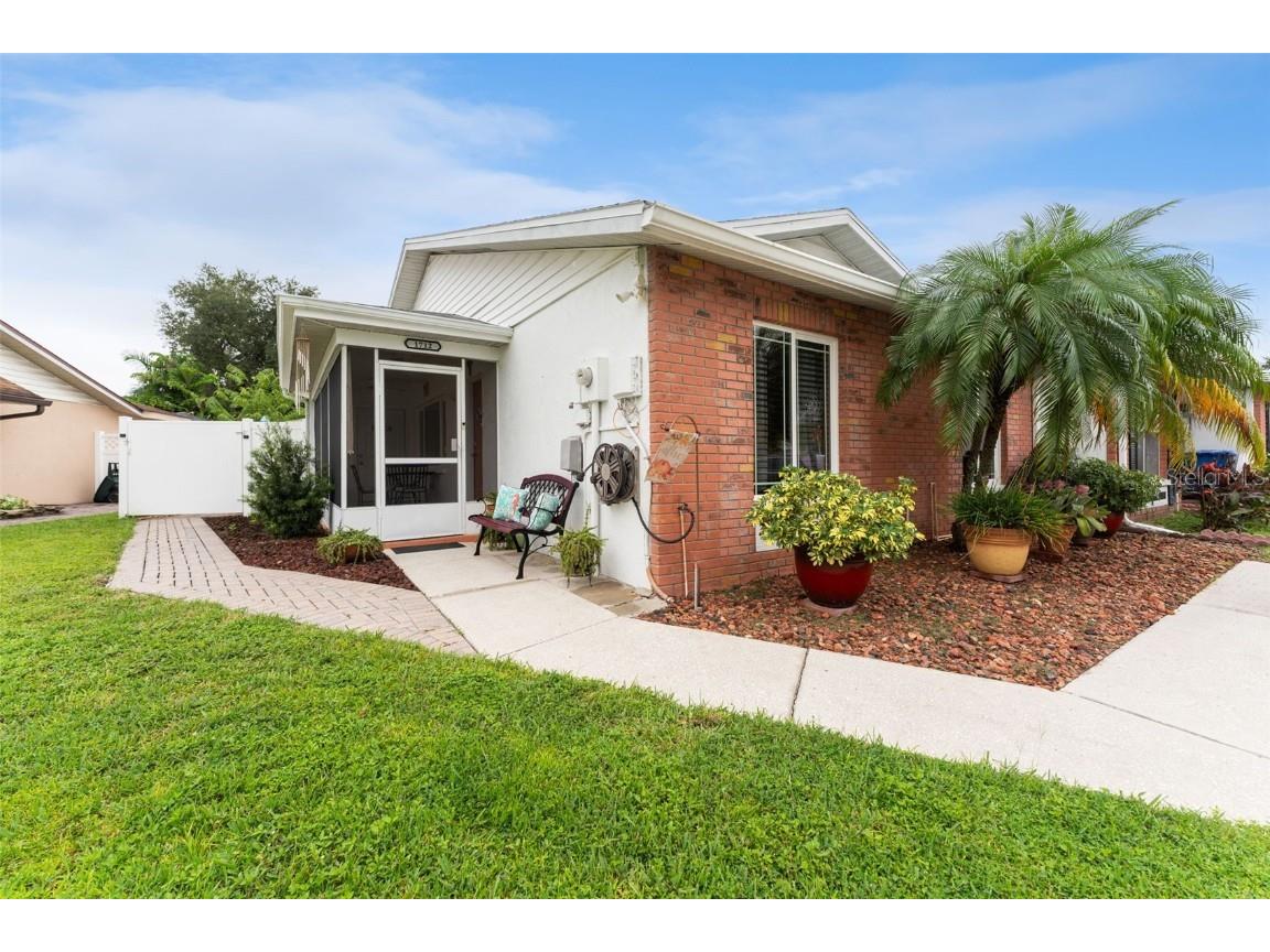 1712 Paint Branch Way Brandon FL 33511 TB8304611 image1
