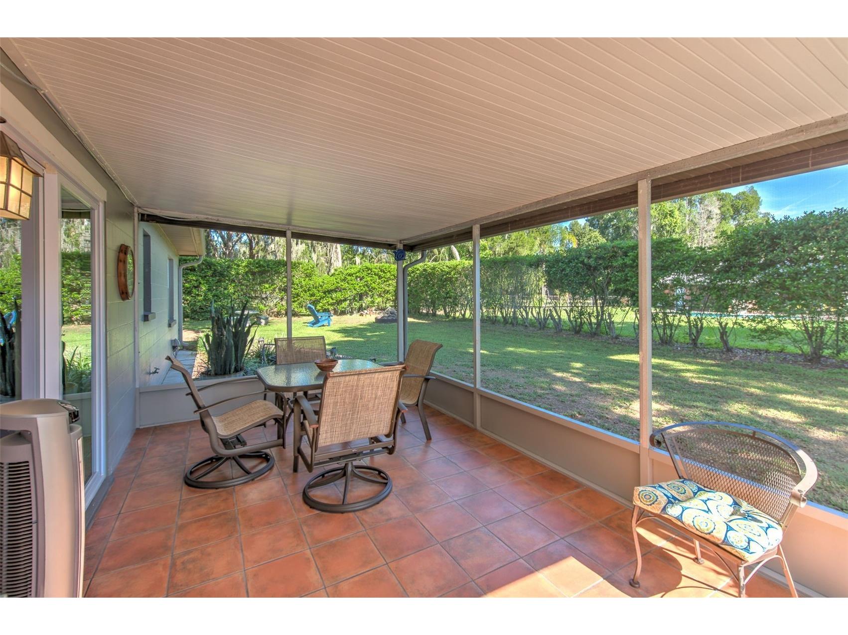 1712 Sakura Drive Valrico FL 33596 TB8526697 image22