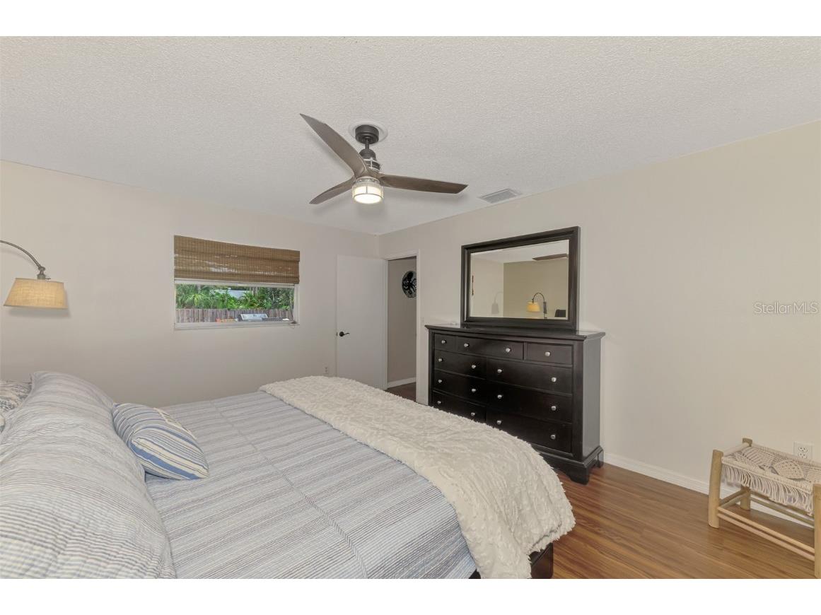 1712 Shell Drive Englewood FL 34223 A4662637 image40