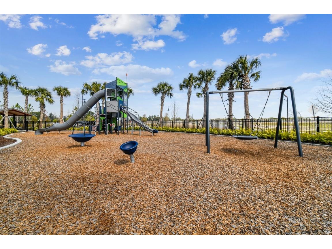 1712 Tropical Oasis Avenue Plant City FL 33565 TB8453004 image100