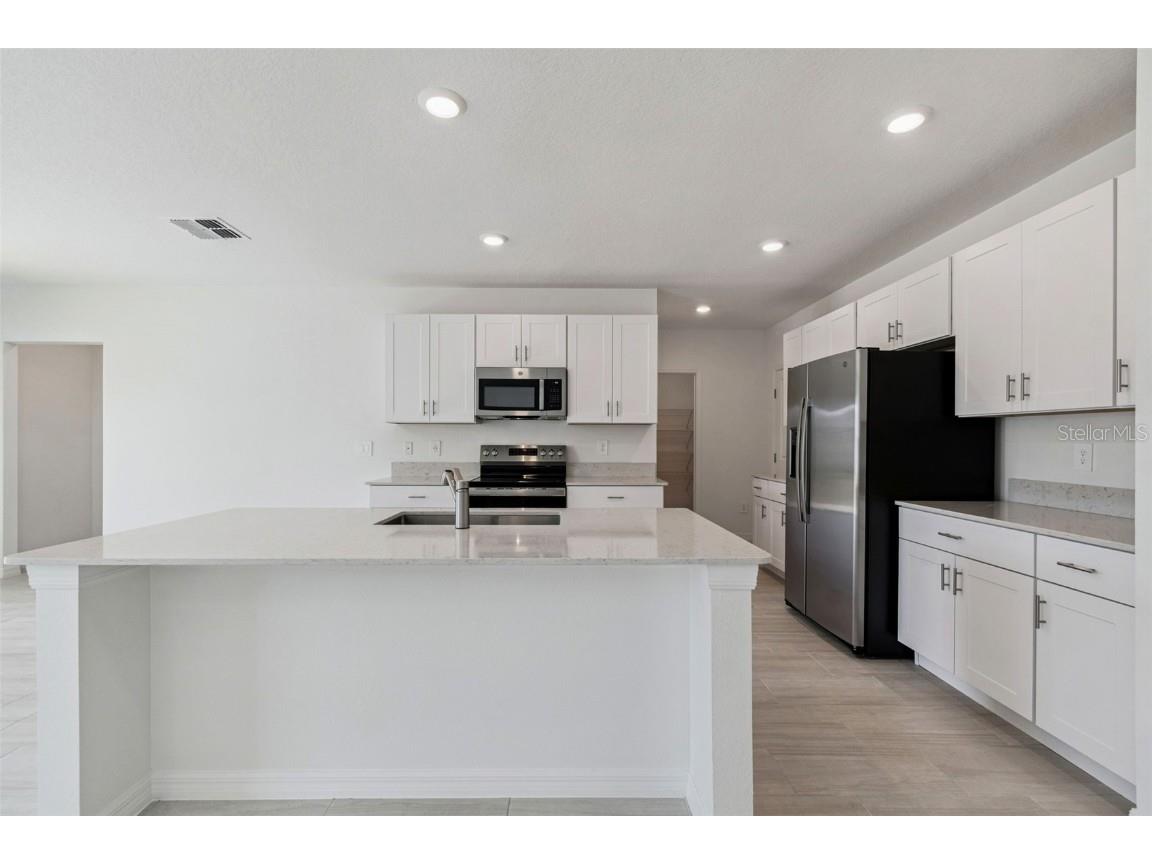 1712 Tropical Oasis Avenue Plant City FL 33565 TB8453004 image21