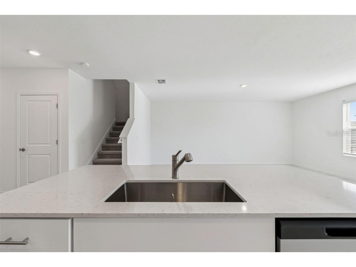 1712 Tropical Oasis Avenue Plant City FL 33565 TB8453004 image27