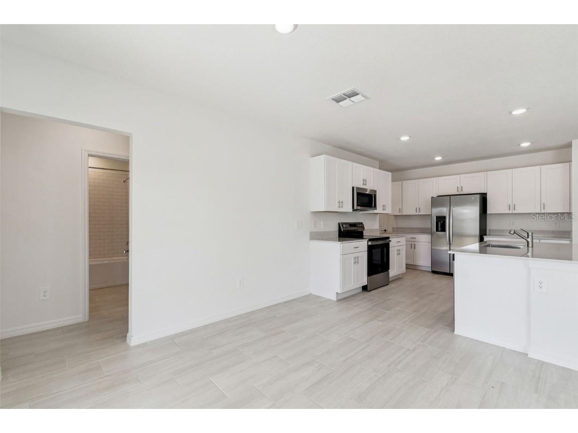 1712 Tropical Oasis Avenue Plant City FL 33565 TB8453004 image30