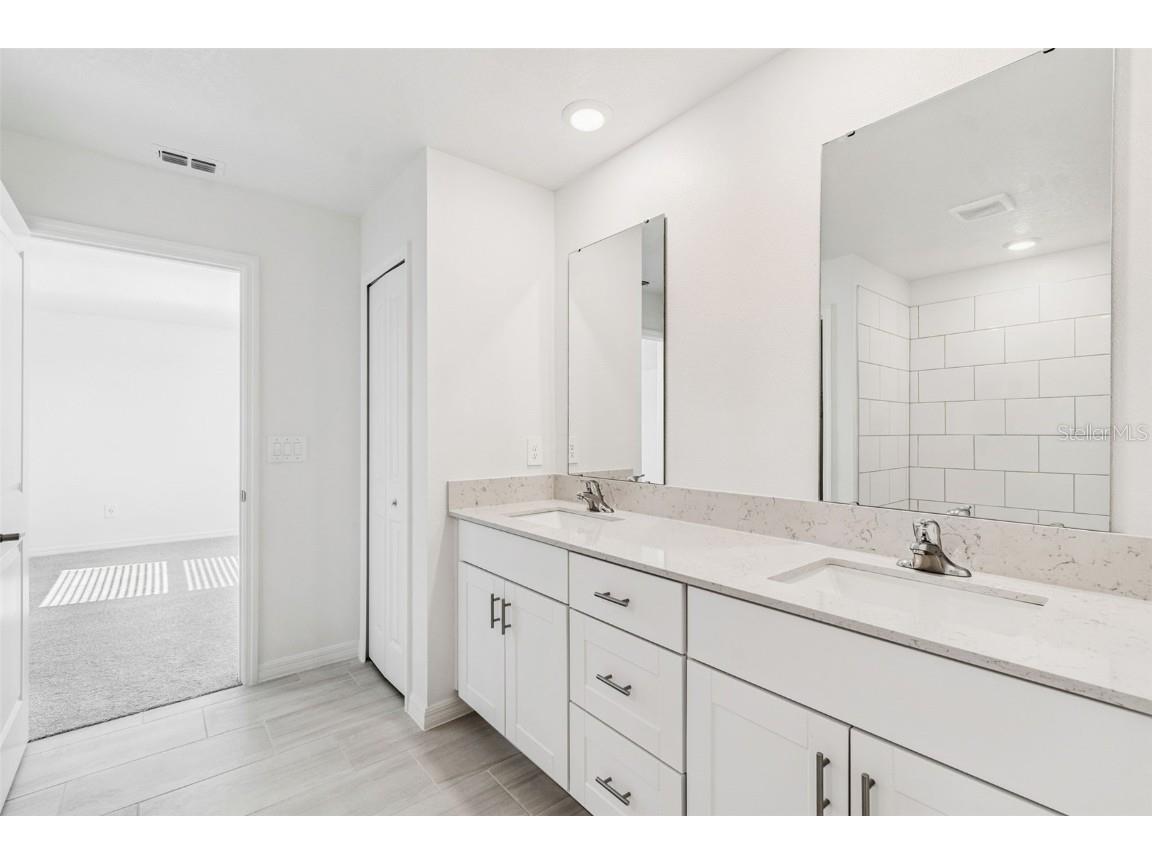 1712 Tropical Oasis Avenue Plant City FL 33565 TB8453004 image57