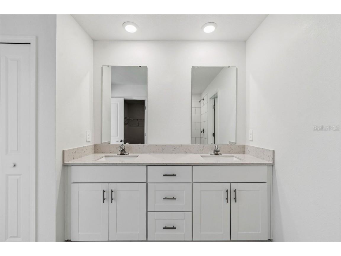 1712 Tropical Oasis Avenue Plant City FL 33565 TB8453004 image60