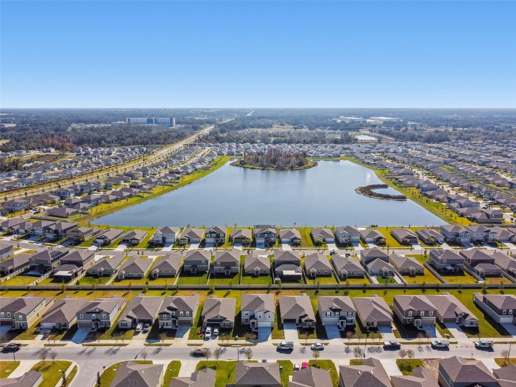 1712 Tropical Oasis Avenue Plant City FL 33565 TB8453004 image93