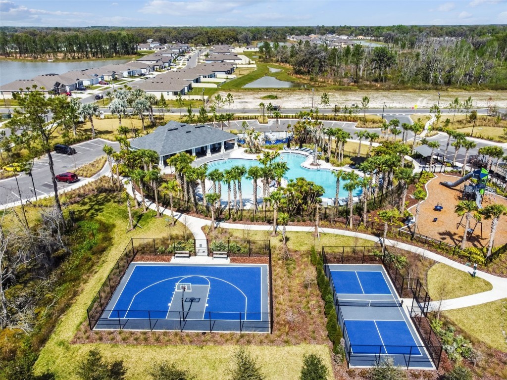 1712 Tropical Oasis Avenue Plant City FL 33565 TB8453004 image96