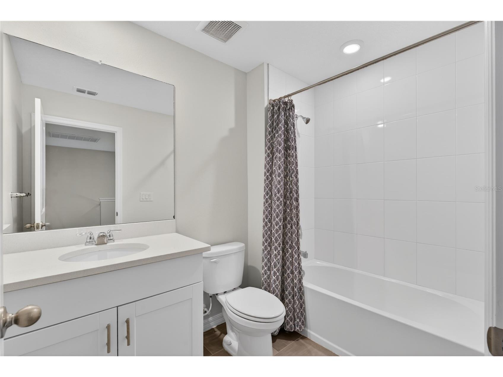 17124 Blowfish Drive Nokomis FL 34275 A4686751 image17