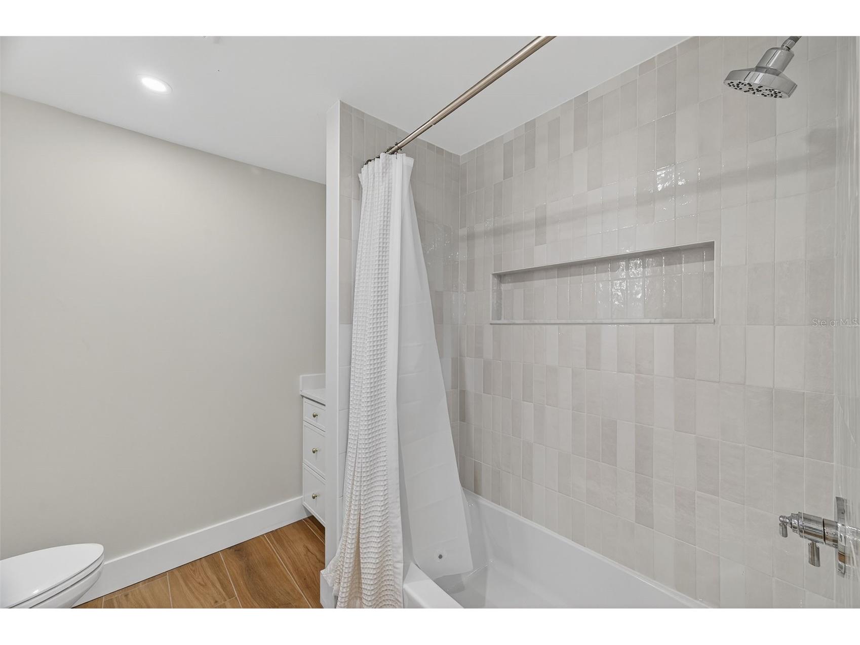 1713 Connecticut Avenue NE Saint Petersburg FL 33703 TB8452248 image20