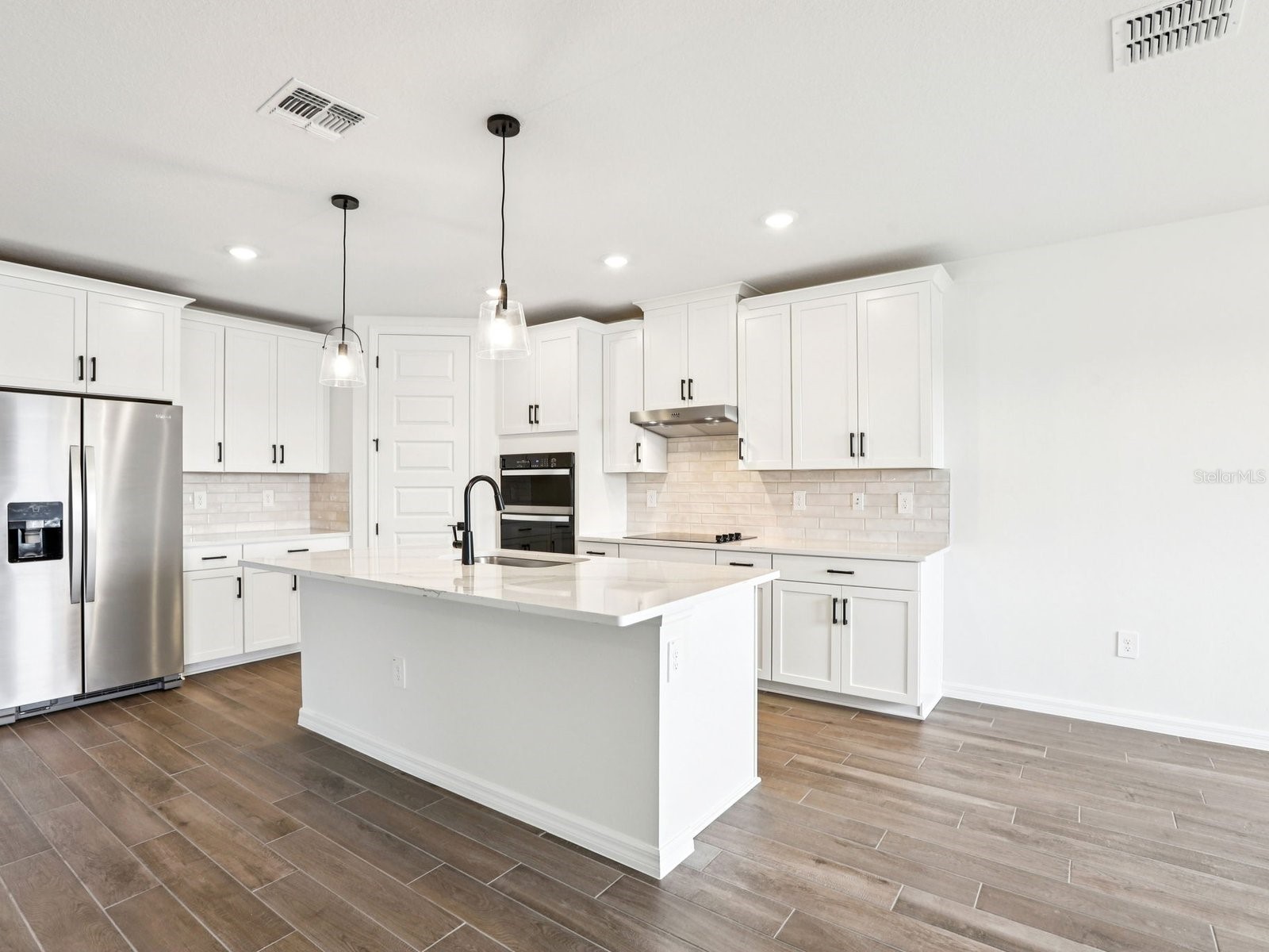 1713 Draughton Drive Zephyrhills FL 33541 TB8494703 image5