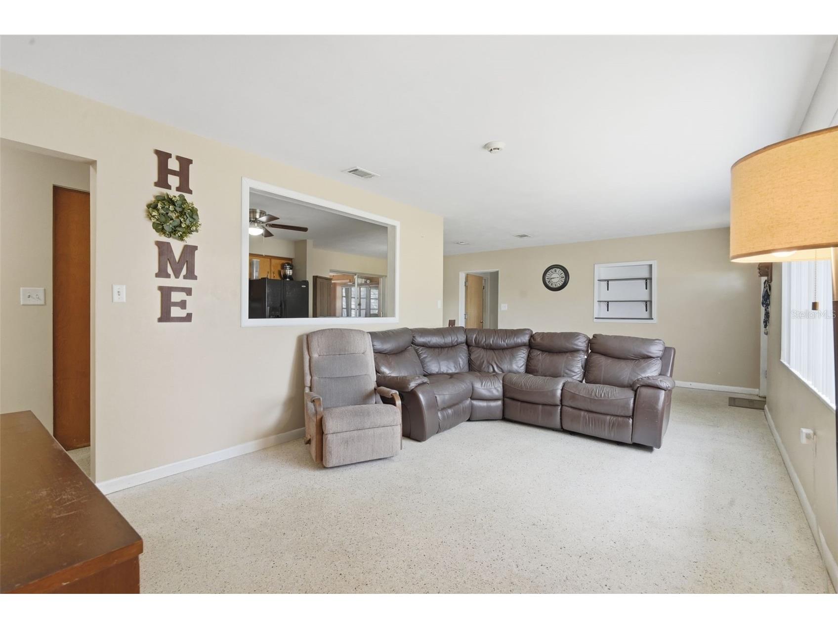 1713 Pine Avenue Deland FL 32724 V4949018 image5