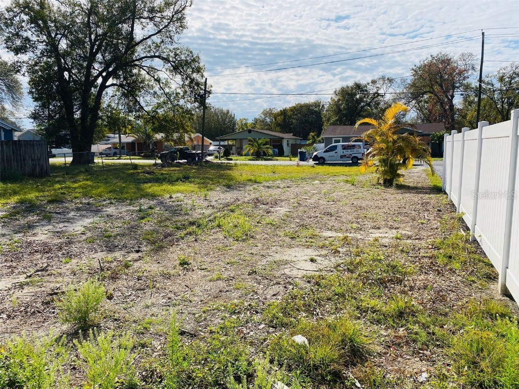 1713 W Powhatan Avenue Tampa FL 33603 O6085108 image1