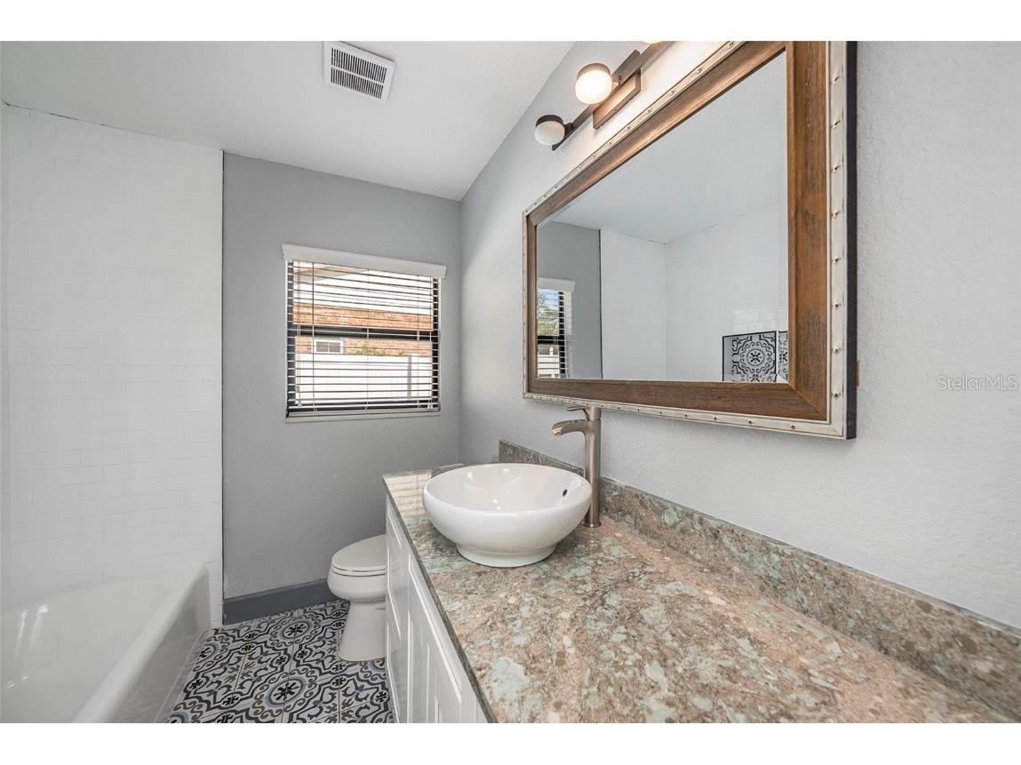 1713 W Saint Isabel Street Tampa FL 33607 TB8455132 image15