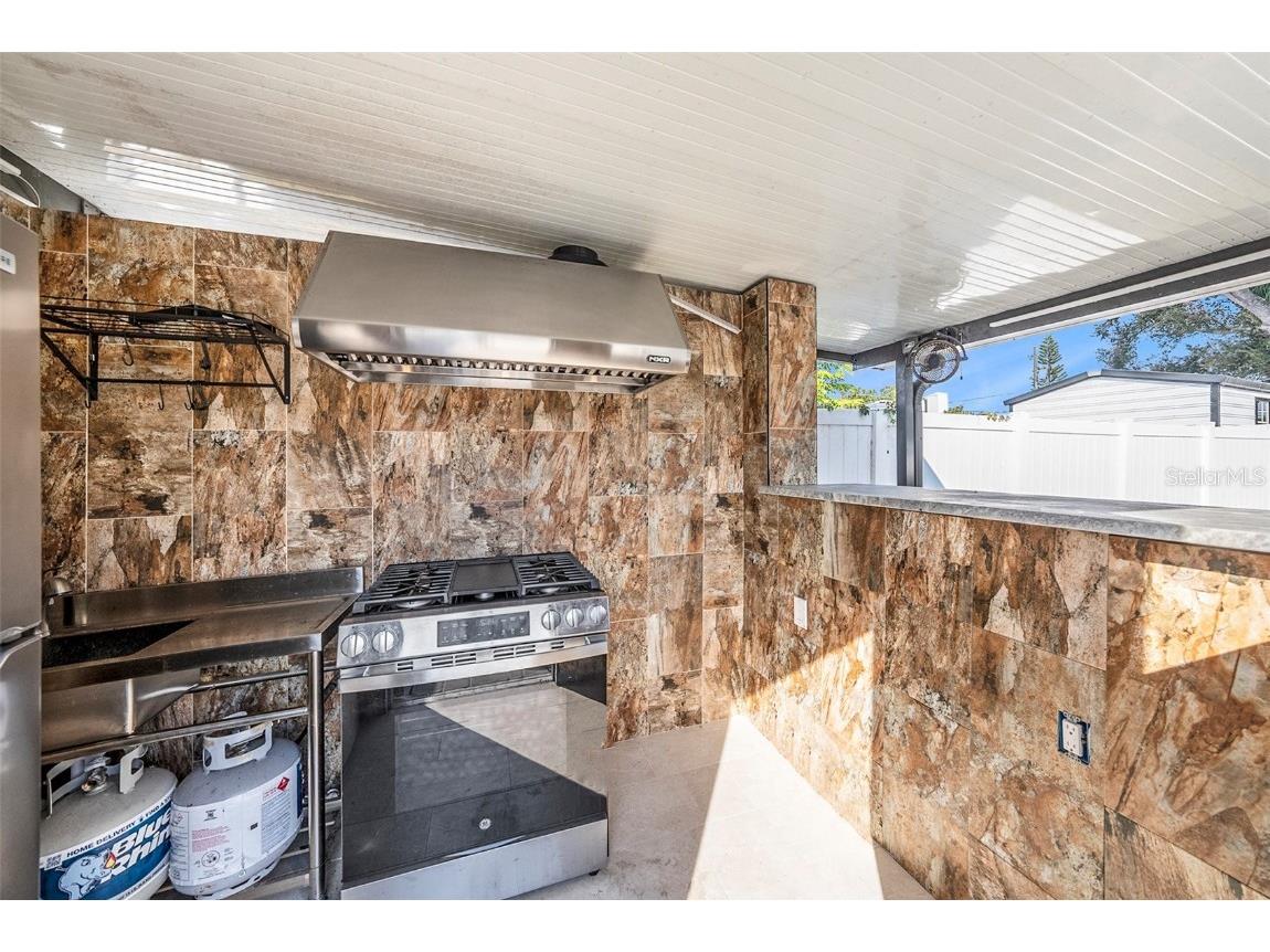 1713 W Saint Isabel Street Tampa FL 33607 TB8455132 image22