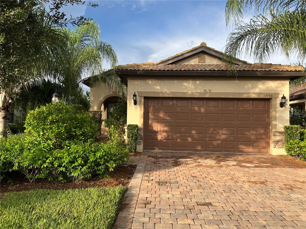 17133 Kenton Terrace Bradenton FL 34202 A4588604 image1